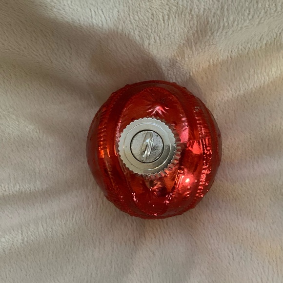 Vintage Avon Red Christmas Ornament Bubble Bath Bottle - Picture 2 of 4